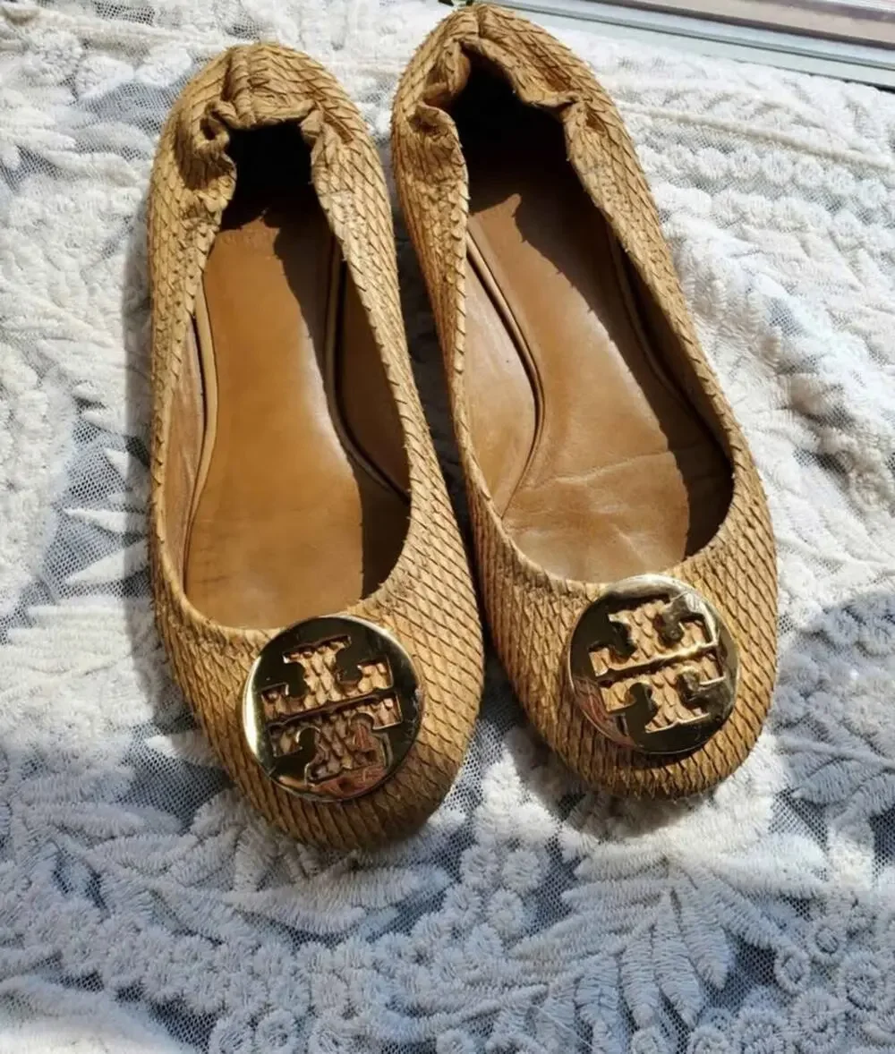 Tory Burch Reva Beige snake texture leather ballet size 7